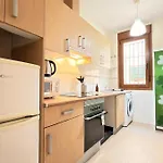 아파트 Amplio Piso Centrico Con Piscina En *